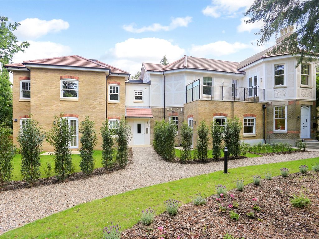 New home, 2 bed flat for sale in Firs Road, Kenley CR8, £500,000