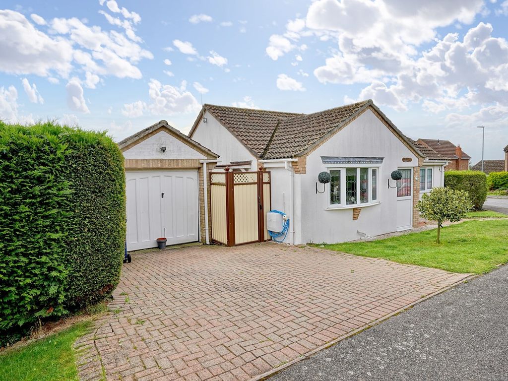 2 bed detached bungalow for sale in Church Close, Great Stukeley, Huntingdon PE28, £450,000