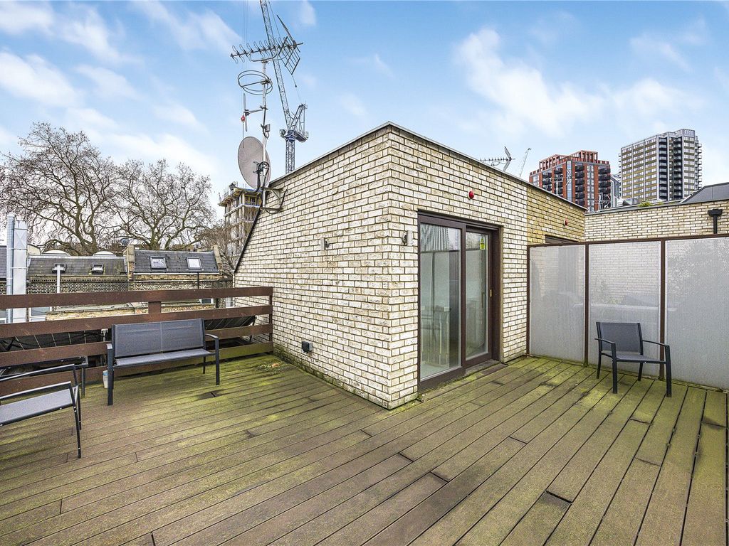 2 bed terraced house for sale in County Street, London SE1, £1,495,000