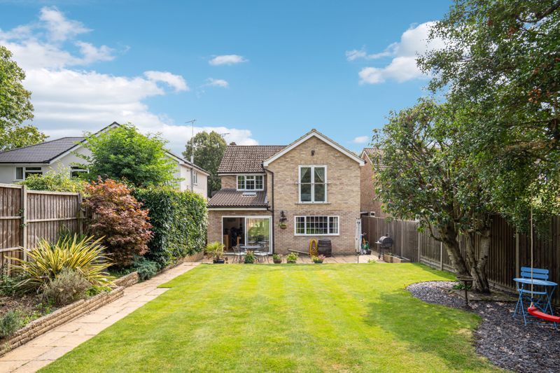 4 bed detached house for sale in The Spinney, Beaconsfield HP9, £1,150,000