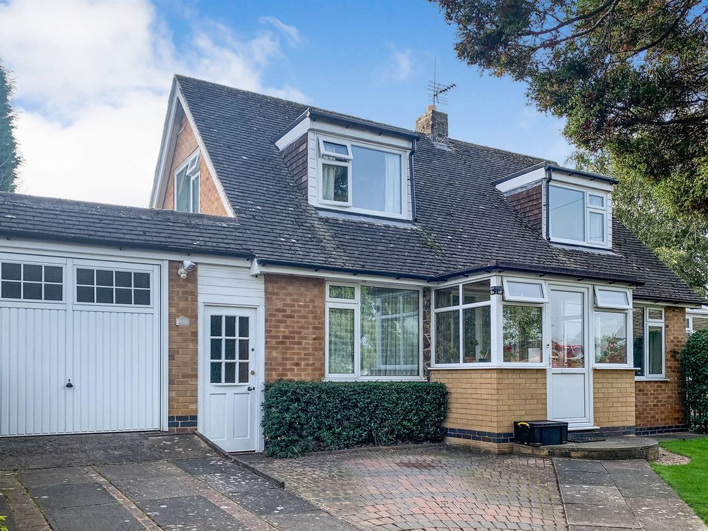 4 bed detached house for sale in Perry Close, Woodhouse Eaves, Loughborough LE12, £500,000
