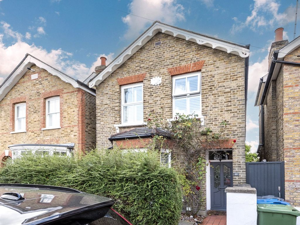 3 bed detached house for sale in Arlington Road, Surbiton KT6, £895,000