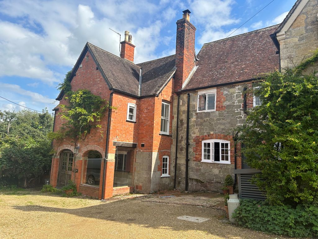 4 bed cottage for sale in Fontmell Magna, Shaftesbury SP7, £750,000