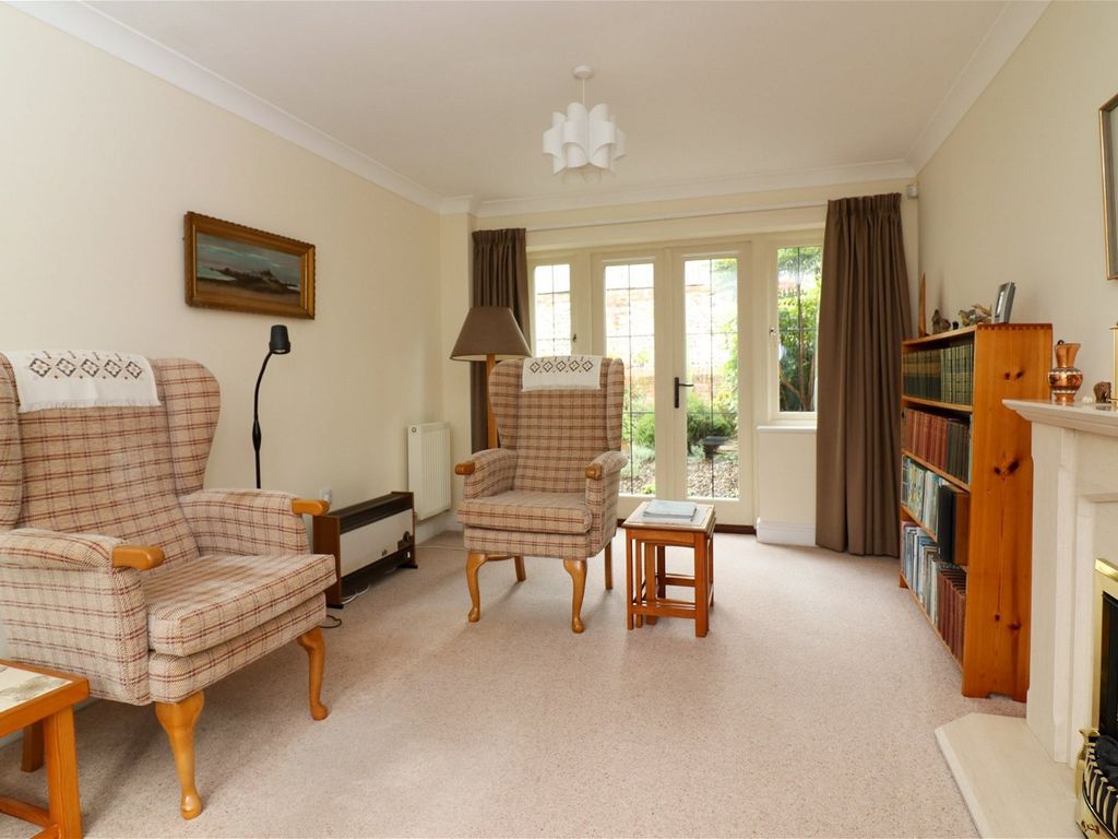 3 bed terraced house for sale in Orchard Dean, The Dean, Alresford SO24, £612,500