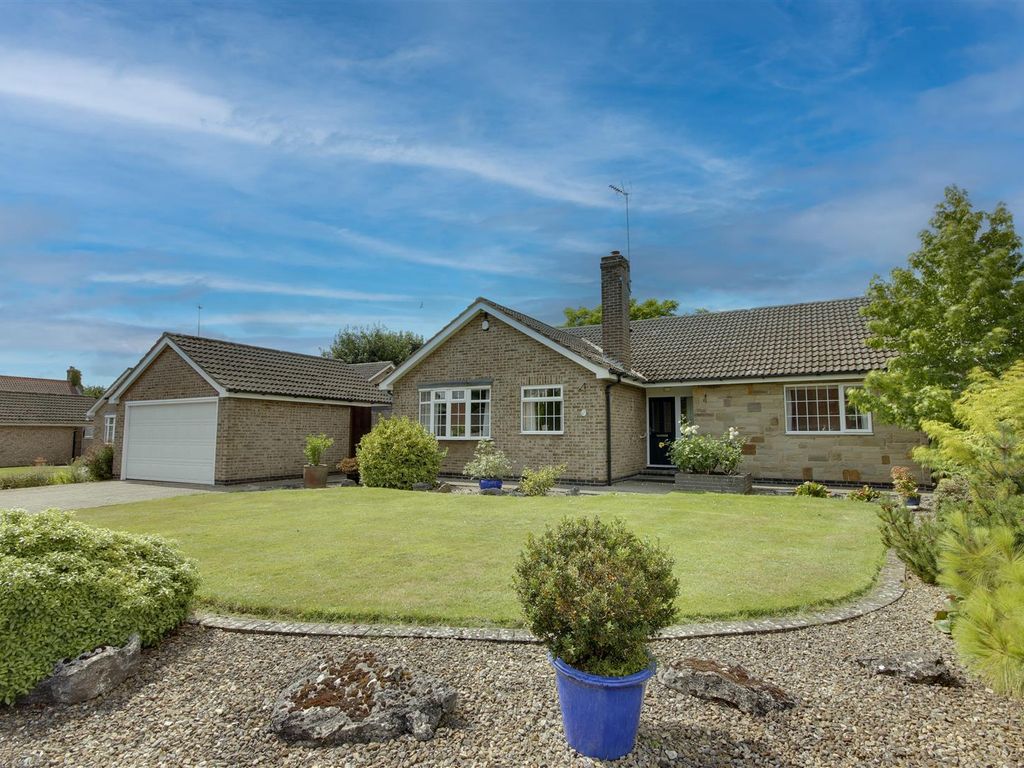 3 bed detached bungalow for sale in St. James Road, Melton, North Ferriby HU14, £399,950