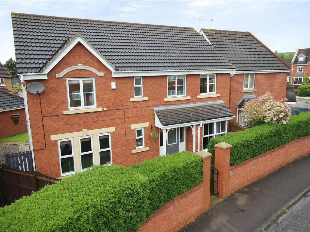 4 bed detached house for sale in Myrtle Way, Brough HU15, £359,950