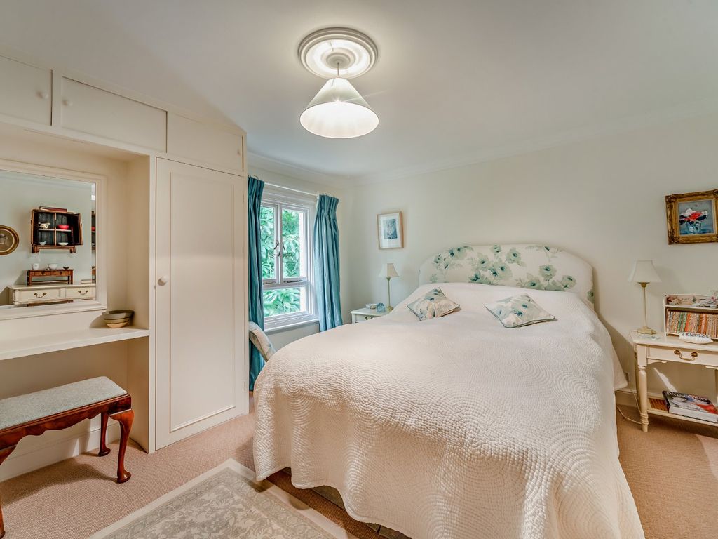 4 bed detached house for sale in Brimpton Road, Baughurst, Tadley, Hampshire RG26, £1,100,000