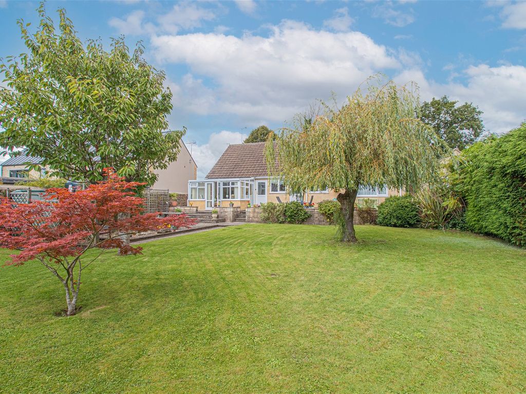 3 bed bungalow for sale in Northfield Road, Tetbury GL8, £749,000