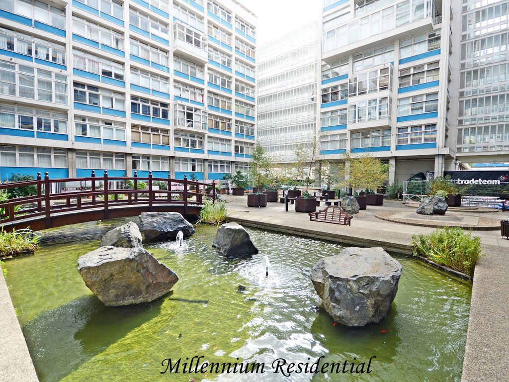 2 bed flat for sale in Newington Causeway, London SE1, £465,000