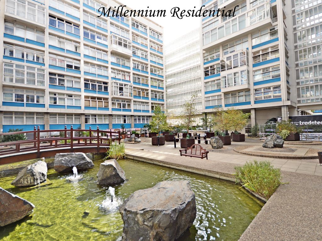 2 bed flat for sale in Newington Causeway, London SE1, £465,000