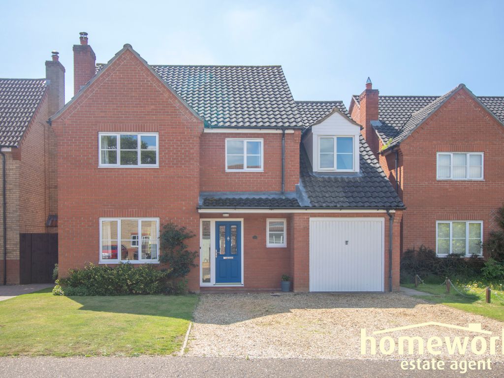 4 bed detached house for sale in Bramley Road, Dereham NR20, £400,000