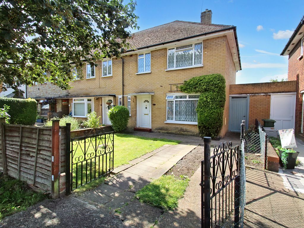 3 bed end terrace house for sale in New Peachey Lane, Cowley, Middlesex UB8, £485,000