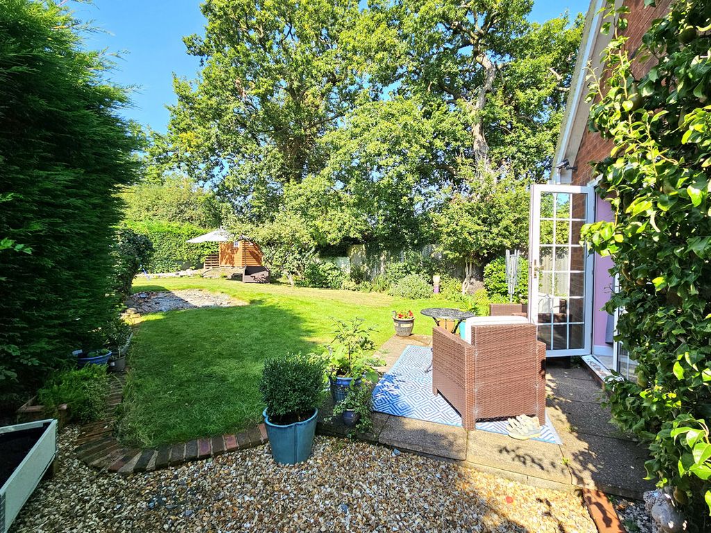2 bed detached bungalow for sale in Grove Lane, Shrewsbury SY3, £340,000