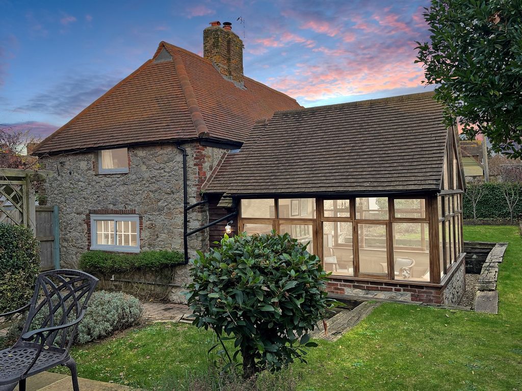 3 bed detached house for sale in High Street, Amberley, West Sussex BN18, £750,000