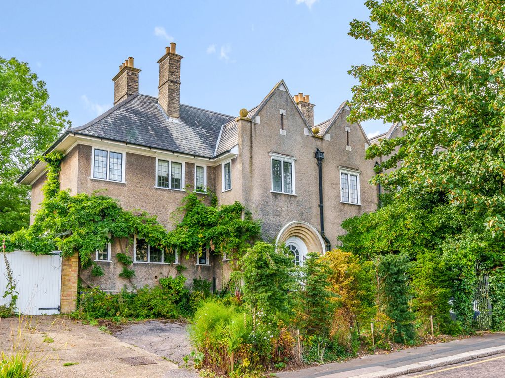 5 bed semi-detached house for sale in Manor Road, Barnet EN5, £1,350,000