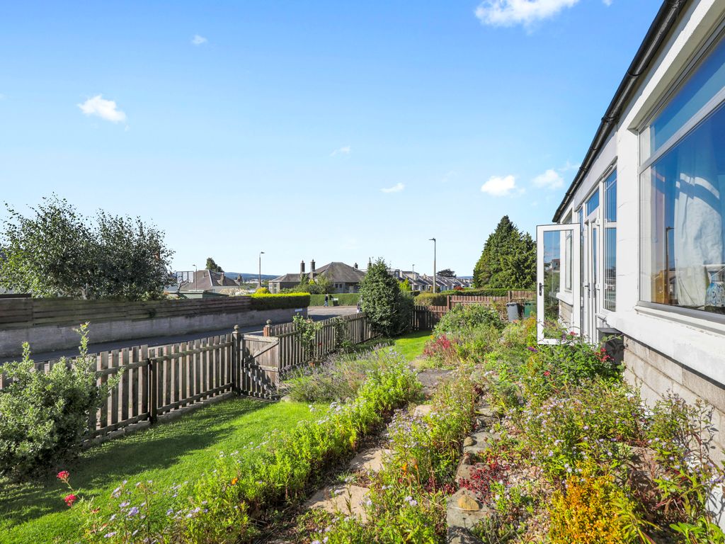 4 bed detached bungalow for sale in 19 Hillview Road, Corstorphine, Edinburgh EH12, £650,000