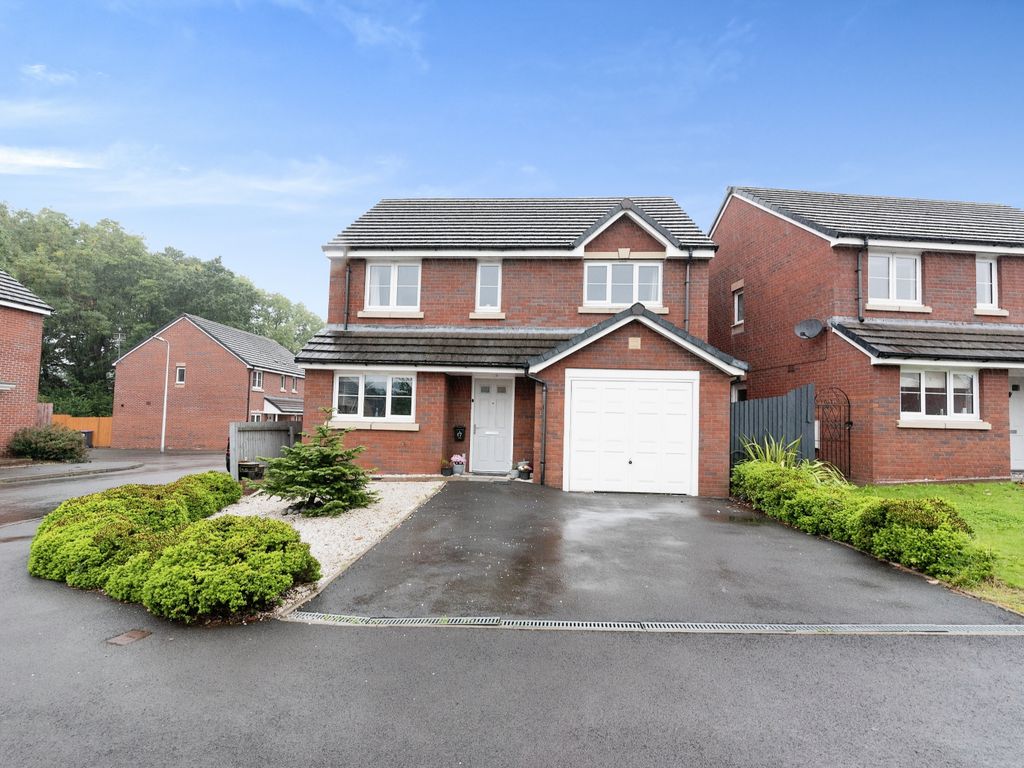 4 bed detached house for sale in Heol Y Groes, Cwmbran NP44, £340,000