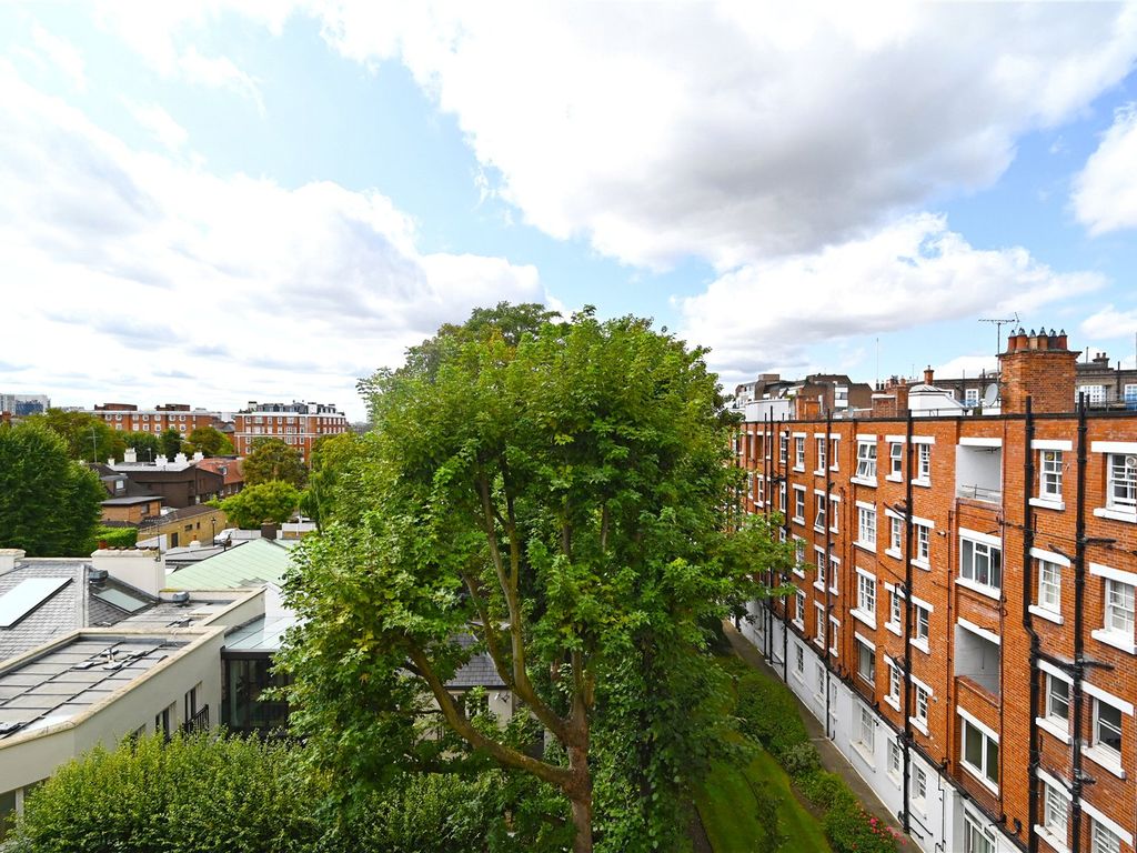 1 bed flat for sale in Elm Tree Court, Elm Tree Road, St. John's Wood, London NW8, £495,000