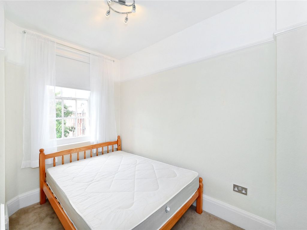 1 bed flat for sale in Elm Tree Court, Elm Tree Road, St. John's Wood, London NW8, £495,000