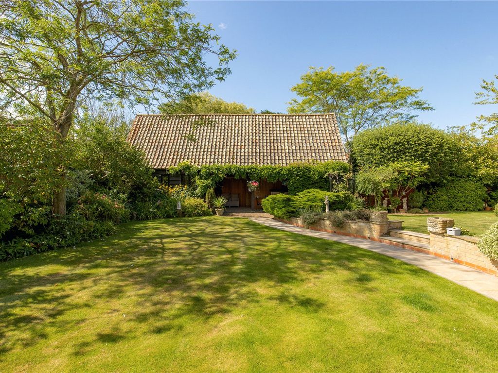 3 bed detached house for sale in Graveley Way, Hilton, Huntingdon, Cambridgeshire PE28, £1,000,000
