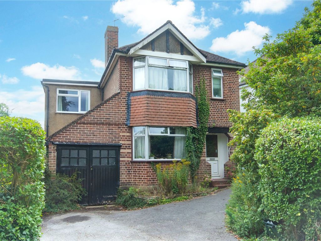 3 bed detached house for sale in Pinelands, Bishops Stortford, Hertfordshire CM23, £650,000