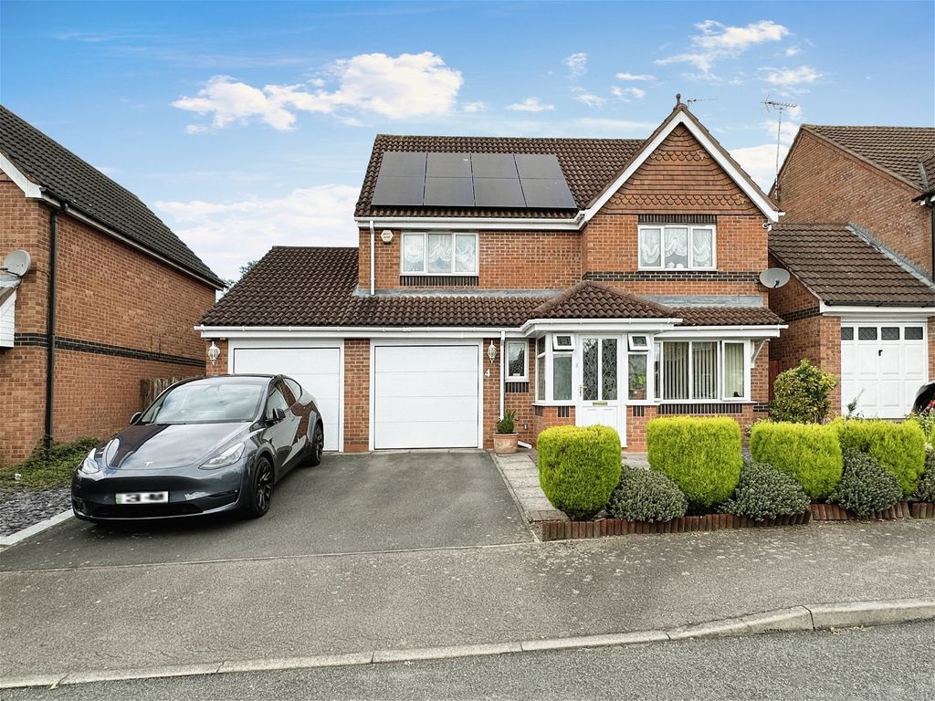 4 bed detached house for sale in Sherard Way, Thorpe Astley, Braunstone, Leicester LE3, £440,000