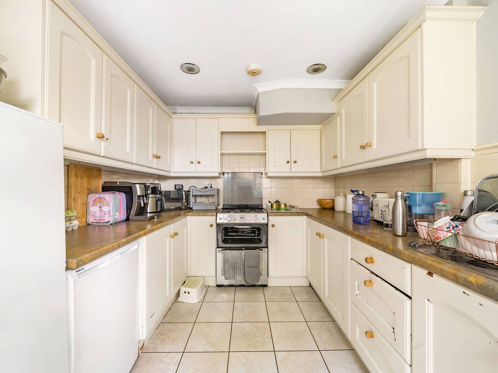 3 bed semi-detached house for sale in Stanford Road, Norbury, London SW16, £500,000