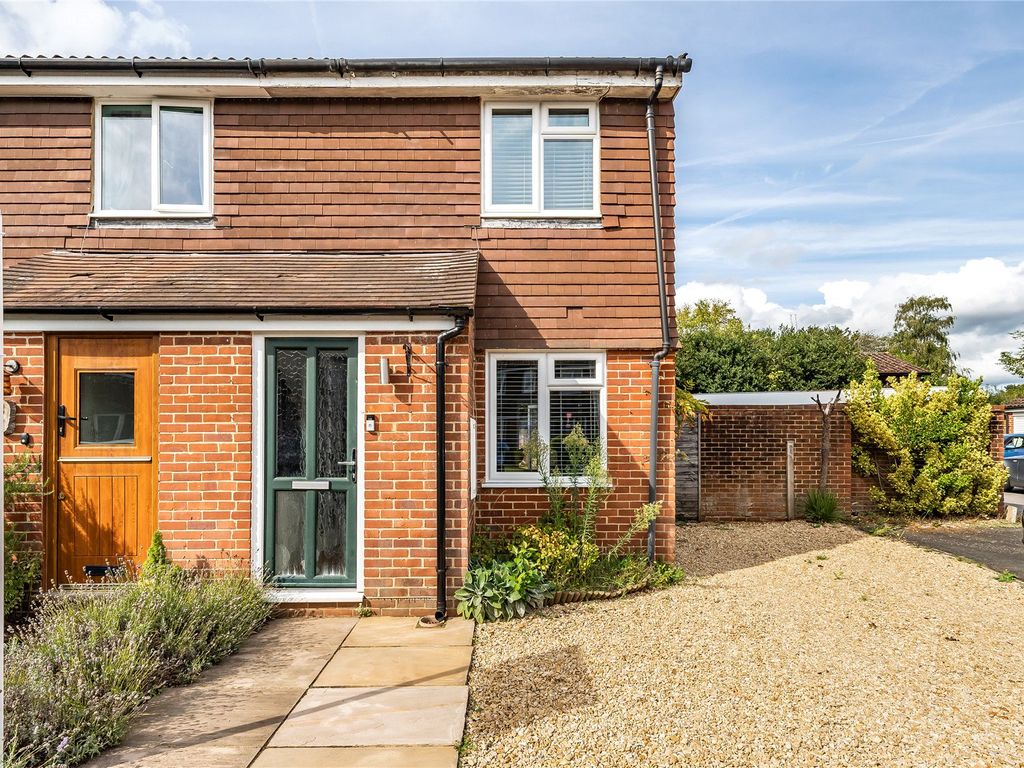 2 bed end terrace house for sale in Bramley, Guildford, Surrey GU5, £390,000