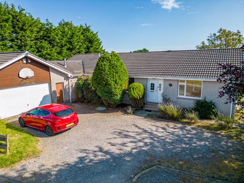 4 bed detached bungalow for sale in Banchory Devenick, Aberdeen AB12, £350,000