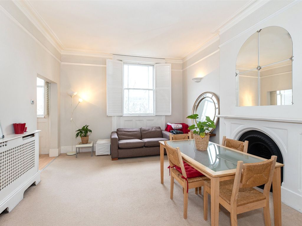 1 bed flat for sale in St Georges Square, Pimlico SW1V, £600,000