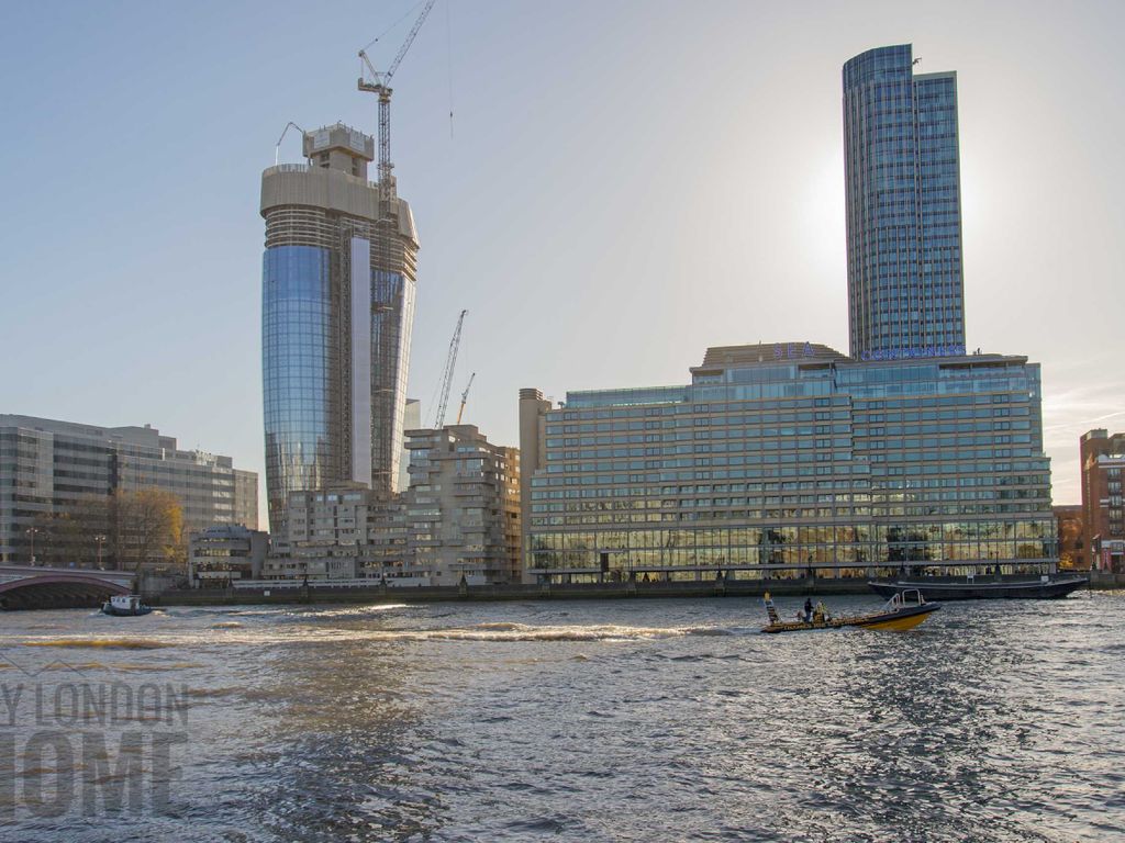 New home, 1 bed flat for sale in One Blackfriars, Blackfriars Road, London SE1, £995,000