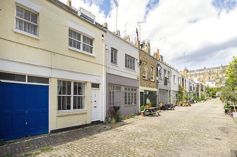 3 bed terraced house for sale in Bathurst Mews, Hyde Park, London W2, £1,950,000