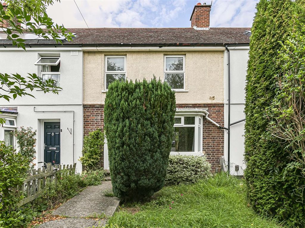 3 bed property for sale in Glebe Road, Cambridge CB1, £475,000