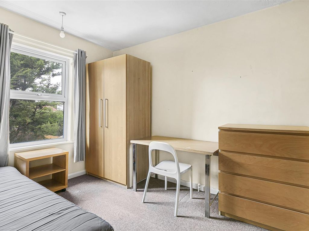 3 bed property for sale in Glebe Road, Cambridge CB1, £475,000