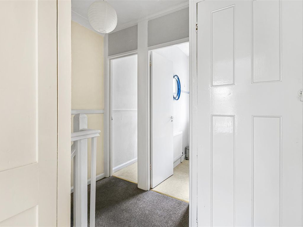 3 bed property for sale in Glebe Road, Cambridge CB1, £475,000