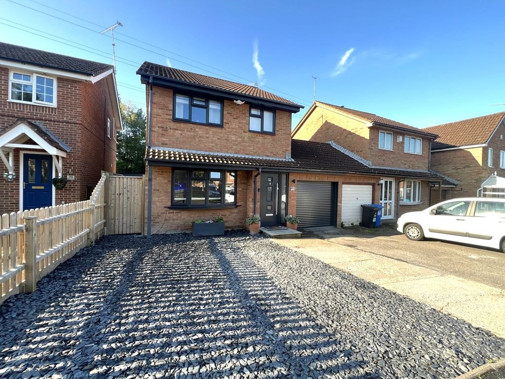 3 bed link-detached house for sale in Godmanston Close, Canford Heath, Poole BH17, £425,000