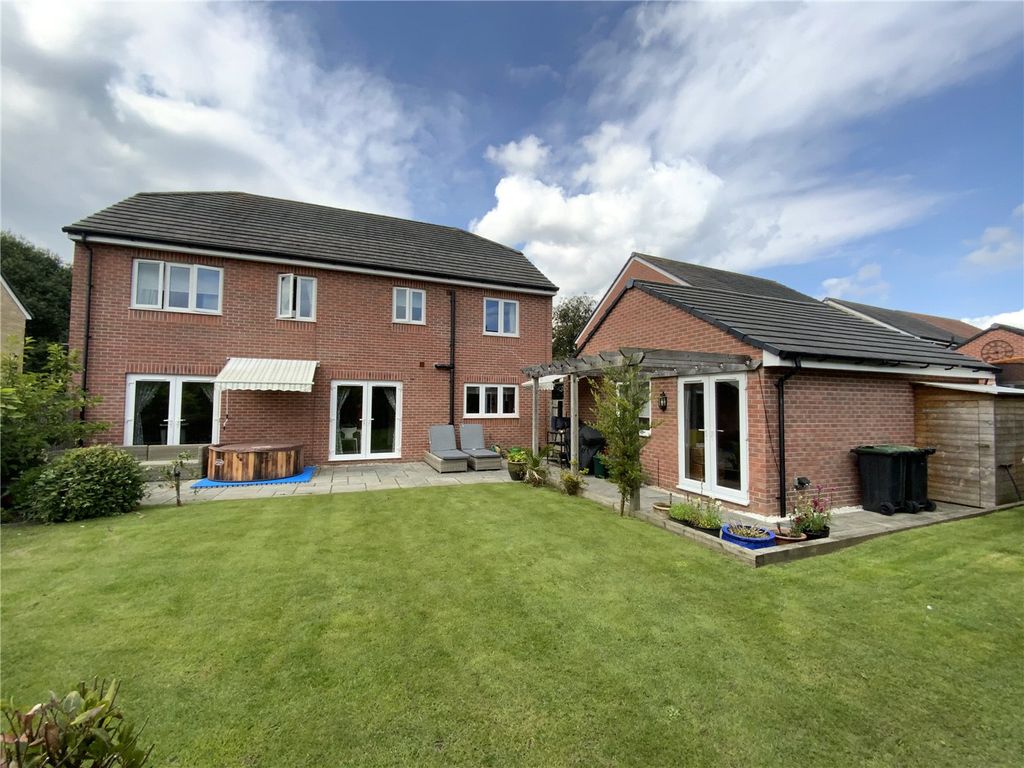 5 bed detached house for sale in Bourne Way, Burbage, Wiltshire SN8, £650,000