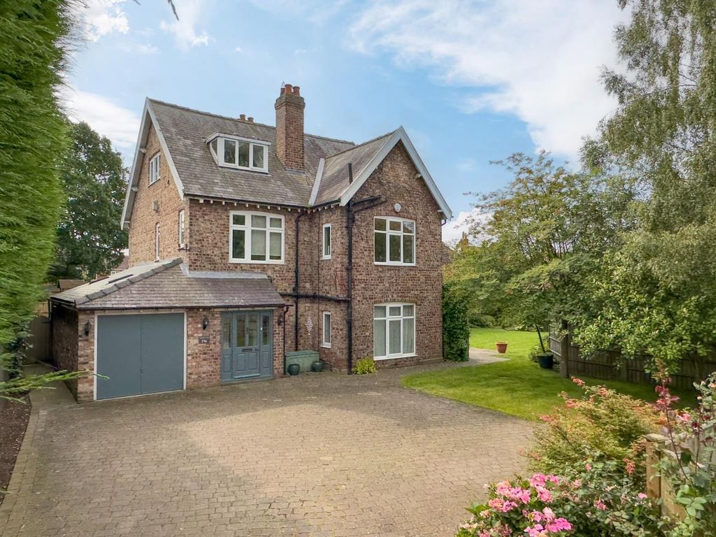 5 bed detached house for sale in Tadcaster Road, Copmanthorpe, York YO23, £850,000