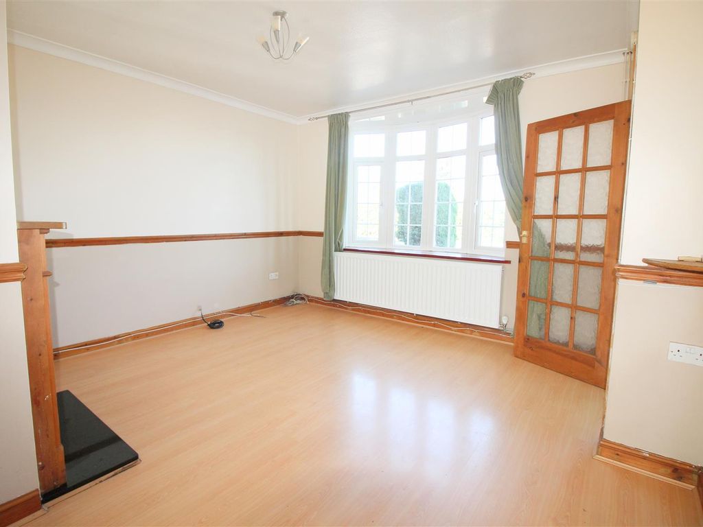 3 bed terraced house for sale in Croxdale Road, Borehamwood WD6, £459,950