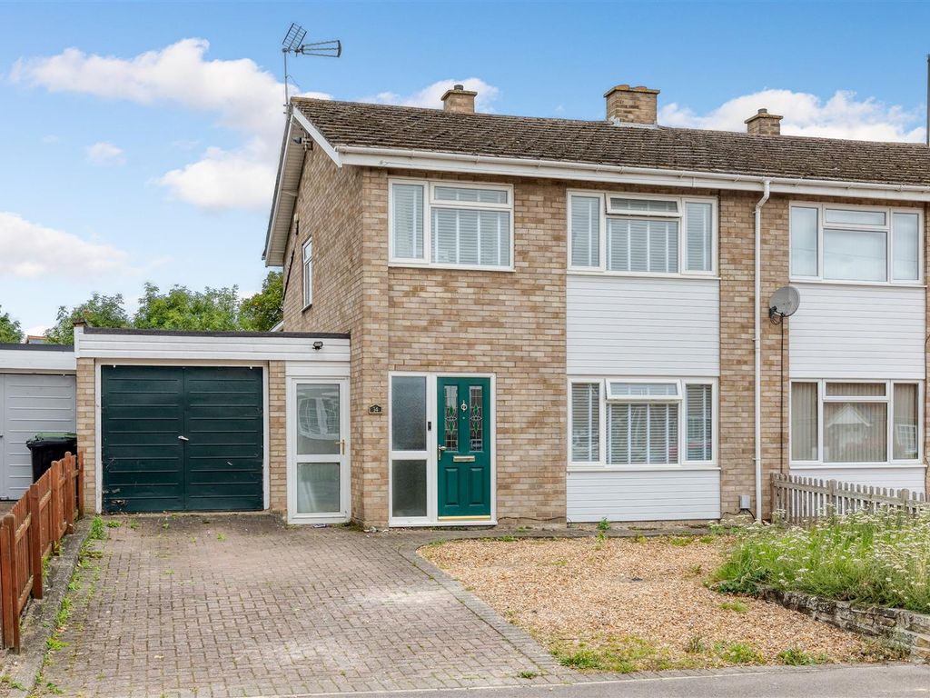 3 bed semi-detached house for sale in The Green, Stotfold SG5, £450,000