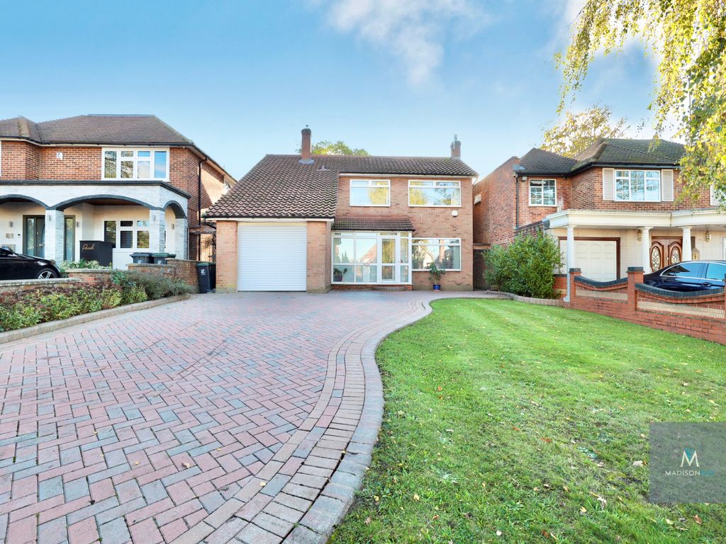 3 bed detached house for sale in Tomswood Road, Chigwell, Essex IG7, £1,200,000
