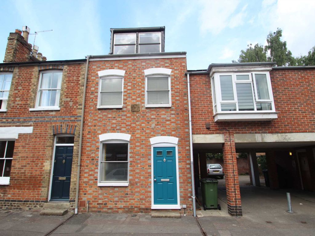 3 bed town house for sale in Wellington Street, Jericho OX2, £575,000