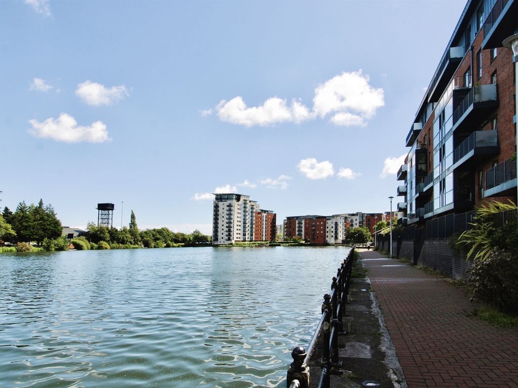 1 bed flat for sale in Schooner Drive, Cardiff CF10, £175,000