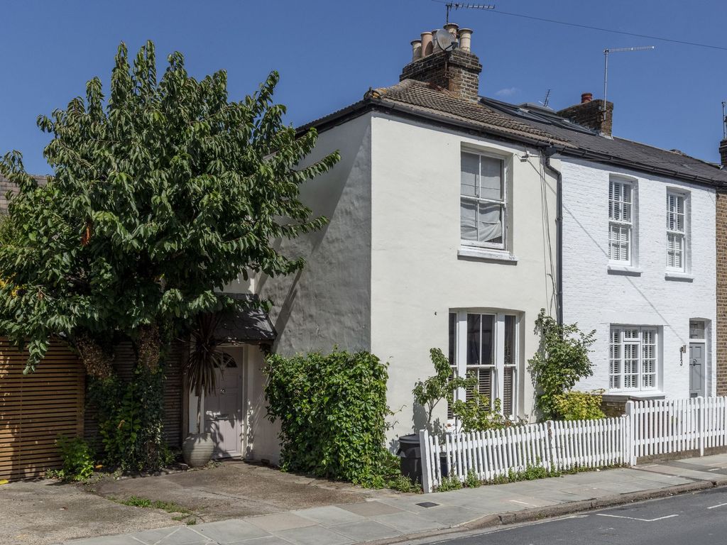 2 bed terraced house for sale in Westfields Avenue, Barnes SW13, £1,075,000