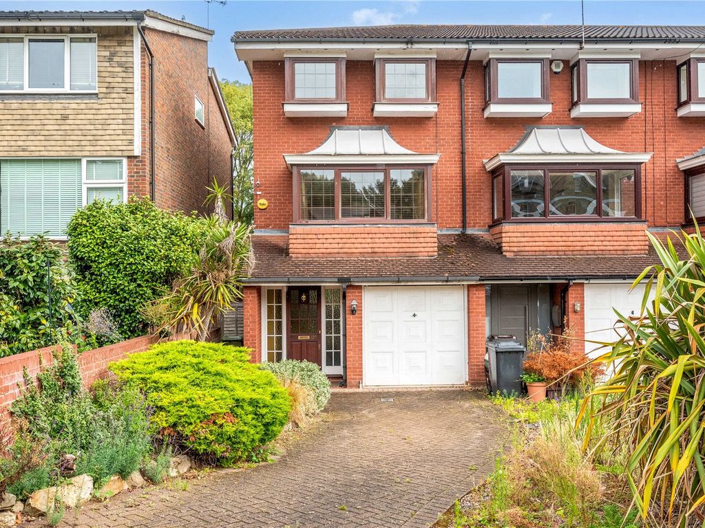 4 bed end terrace house for sale in Bromley Grove, Bromley BR2, £750,000