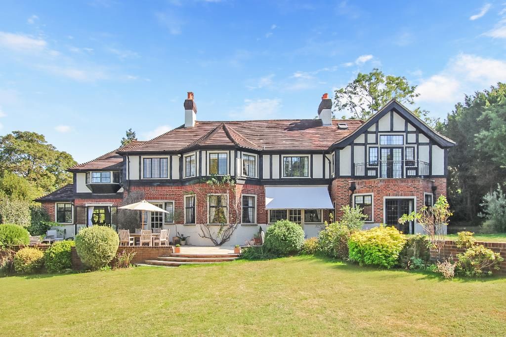 5 bed detached house for sale in The Mount, Fetcham KT22, £1,750,000