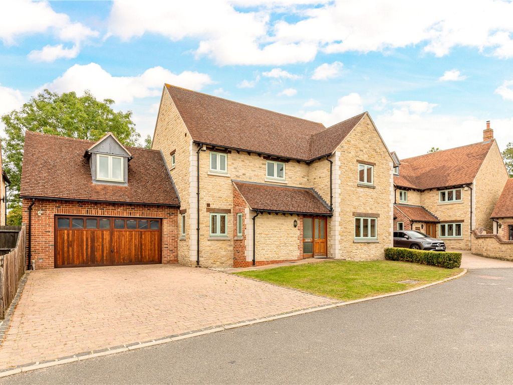 5 bed detached house to rent in Westbury Close, Marsh Gibbon, Bicester, Oxfordshire OX27, £3,000 pcm