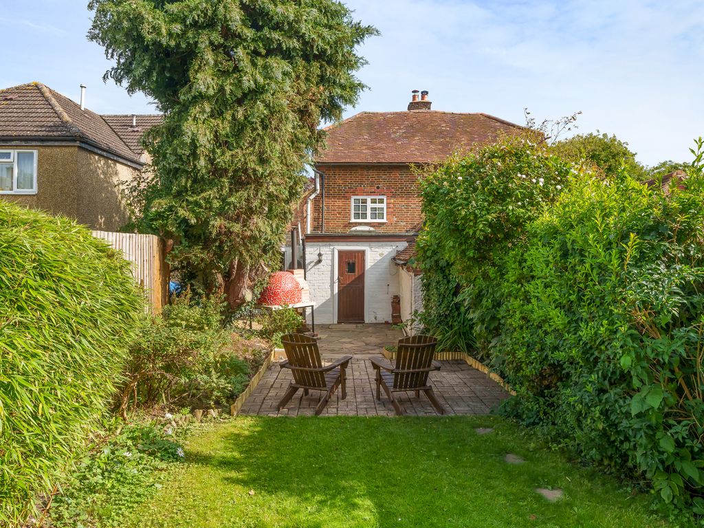 2 bed semi-detached house for sale in White Lion Road, Amersham HP7, £560,000