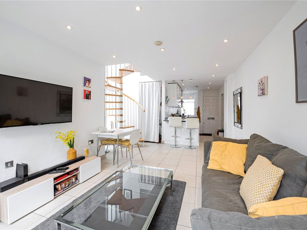 2 bed end terrace house for sale in Thurleigh Road, London SW12, £685,000