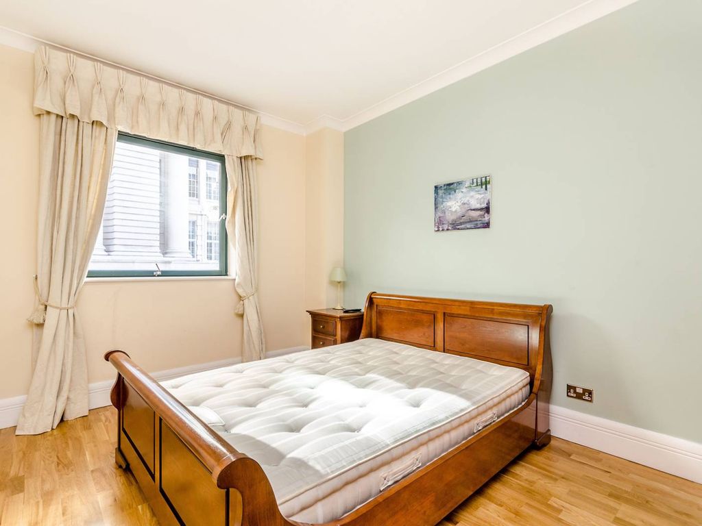 1 bed flat for sale in County Hall, Waterloo, London SE1, £475,000
